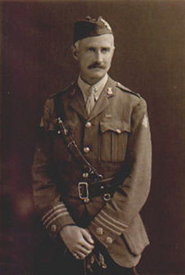 Photo of photos/Lt-Col Bartlett McLennan d1918 portrait